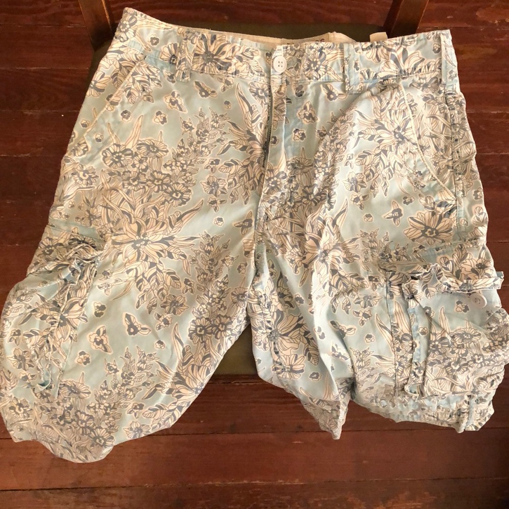 Express men’s cargo floral print shorts size 30
